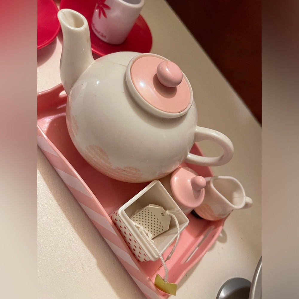 18 Inch Doll Tea Set. - Picture 3 of 4